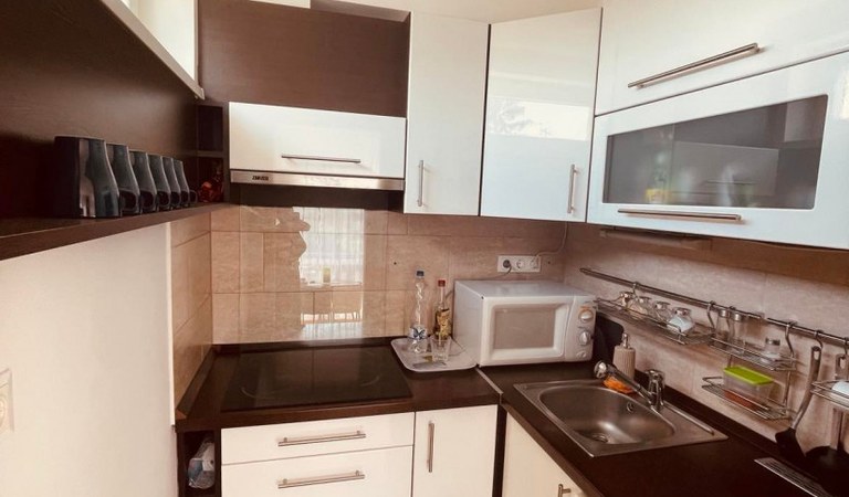 Pécsett a Bálicsi út elején kiadó egy szuper kis garzonlakás, erkéllyel. – 3. property photo