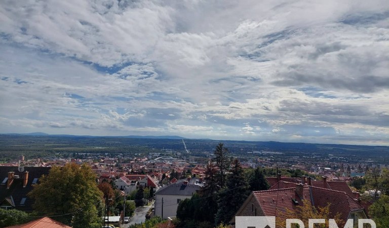Eladó lakás mecsekoldal legpatinásabb részén – 2. ingatlanfotó