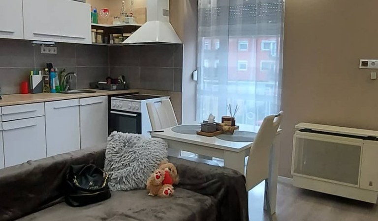 Eladó magasföldszinti tégla társasházi lakás Komlón! – 1. ingatlanfotó