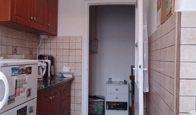 Eladó 1.emleti, dupla erkélyes lakás Pécsett a Komlói úton! – 1. ingatlanfotó