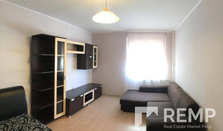 Belváros szívében kiadó 3 szobás lakás – 1. property photo