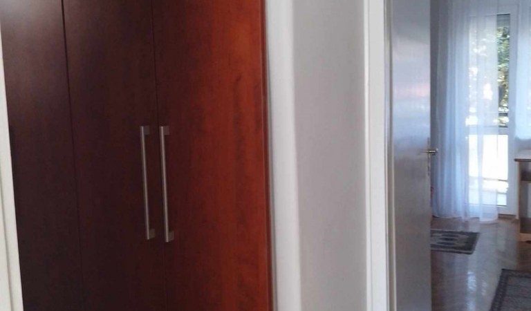 Pécs, belvárosi nagy méretű, 2 hálós lakás kiadó – 3. ingatlanfotó