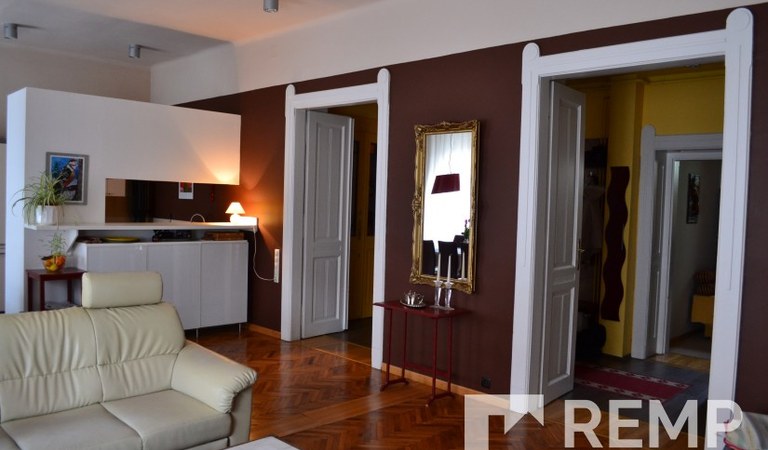 Eladó Egyetemvárosi felújított 115m2-es lakás – 1. ingatlanfotó