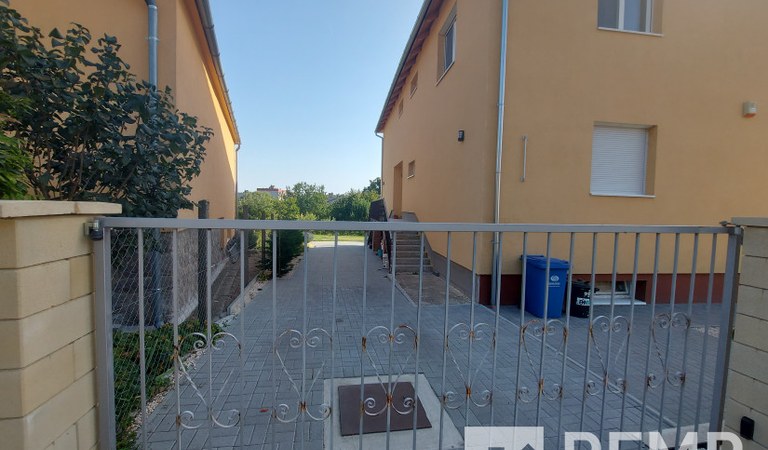 PÉCS – 2. ingatlanfotó