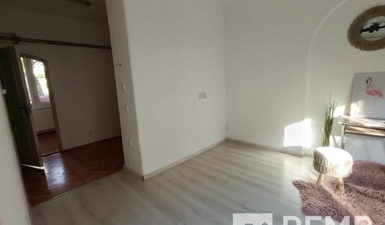 Áresés!!!Pécsen a belvárosban, ingyenes parkolással tégla lakás eladó – 2. ingatlanfotó