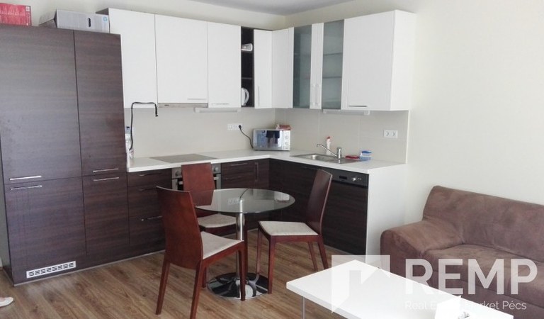 2 bedroom flat for rent next to Alkotmány street – 2. property photo