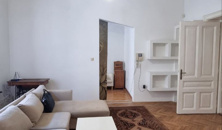 Történelmi belvárosban lakás eladó! – 3. property photo