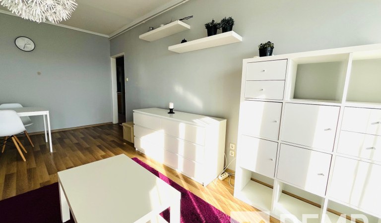 Belvárosi panel bútorokkal – 3. property photo
