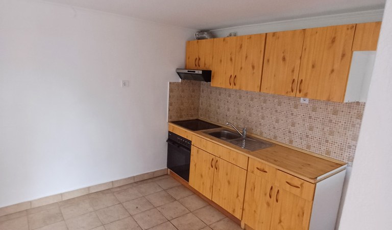 KIadó  Pécs Szabolcs Szüret u. ház kerttel – 2. property photo