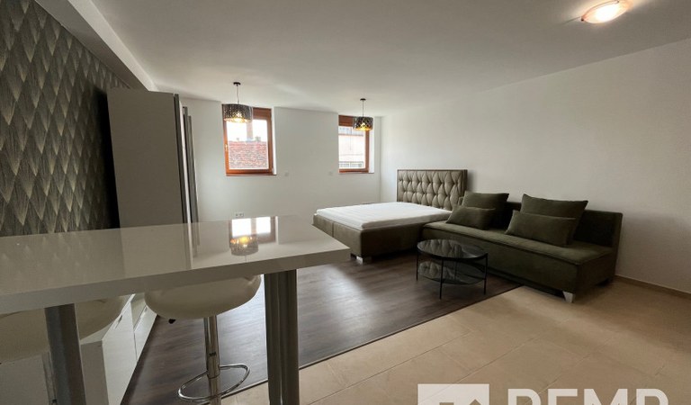 1-Bedroom Studio-Apartment in the Historic Downtown of Pécs – 2. property photo