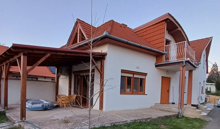 Pécs Magyarürög kedvelt részén családi ház eladó – 1. property photo