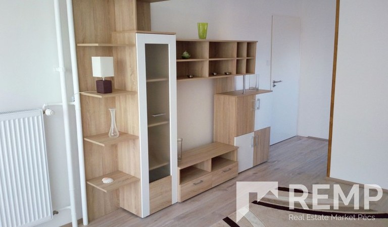 Kiadó lakás a POTE -tól 100 méterre – 1. property photo