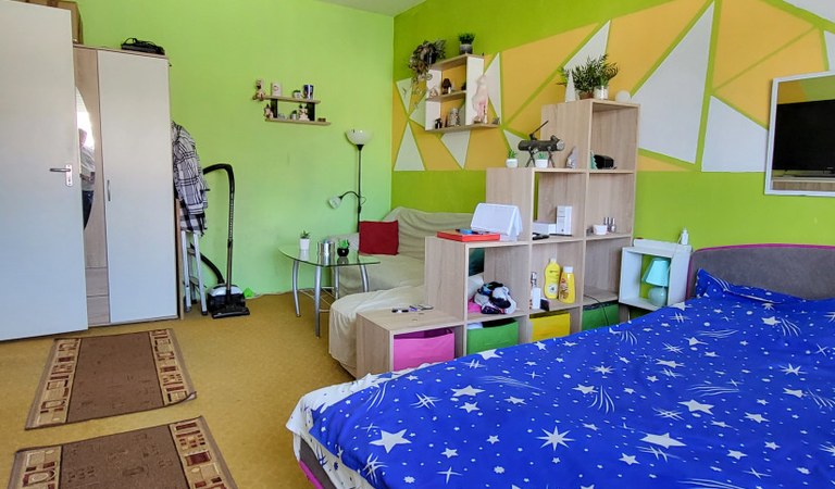 Kertvárosban, csendes, nyugodt környezetben eladó panel lakás – 1. property photo