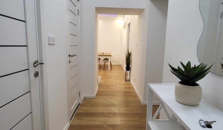 Történelmi Belvárosban kiadó 3 szobás luxus apartman, terasszal! – 2. ingatlanfotó