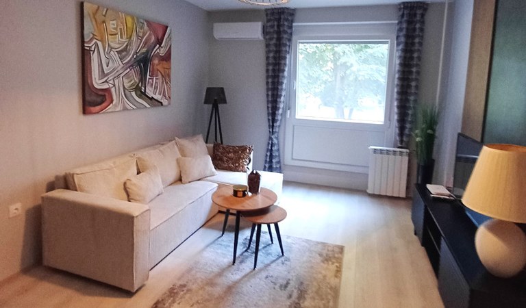 Kiadó Pécs Kertvárosban, a  Csikor Kálmán utcában ,felújított ,modern lakás – 1. ingatlanfotó