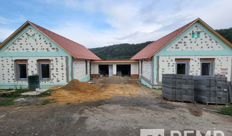 Modern és Hangulatos Ikerház Orfűn – 1. ingatlanfotó