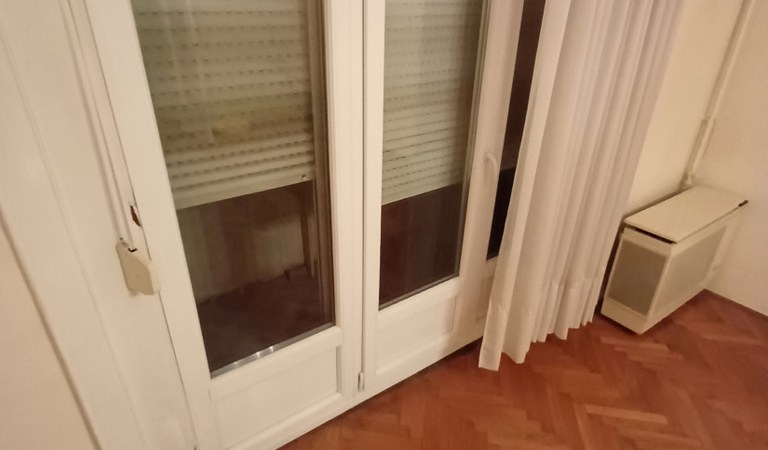 Eladó Pécs Rákóczi uton, egy felújítandó 65nm-es lakás – 3. ingatlanfotó