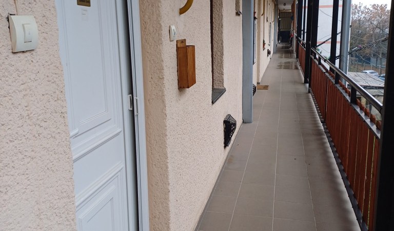 Eladó Pécs -Kertváros kedvelt, csöndes részén, zöld környezetben egy 2. emeleti, tégla, 47nm-es  lakás . – 1. ingatlanfotó
