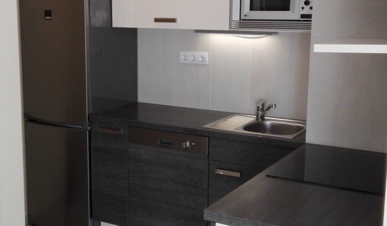 Egyetem közeli, új építésű nappali+2 hálószobás nagy teraszos lakás kiadó! – 3. property photo