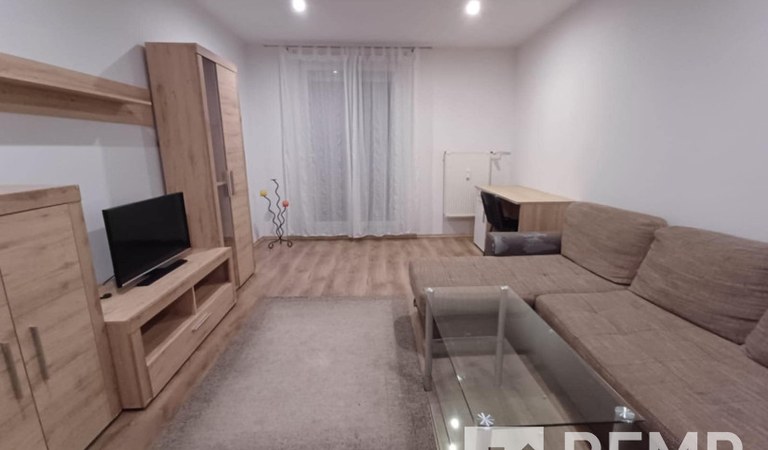 Wonderful Renovated Panel Apartment for Sale in the Center of University Town – 2. property photo