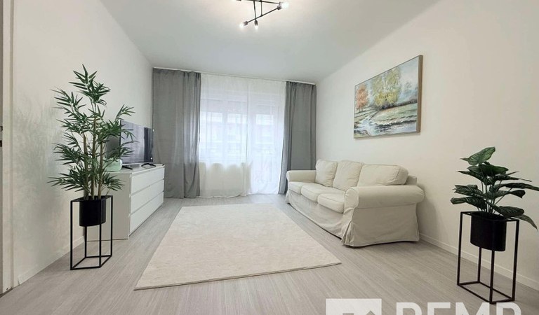 Beautifully renovated apartment for sale in the city center of Pécs! – 3. property photo