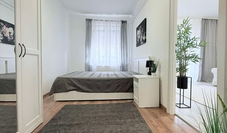 Beautifully renovated apartment for sale in the city center of Pécs! – 1. property photo
