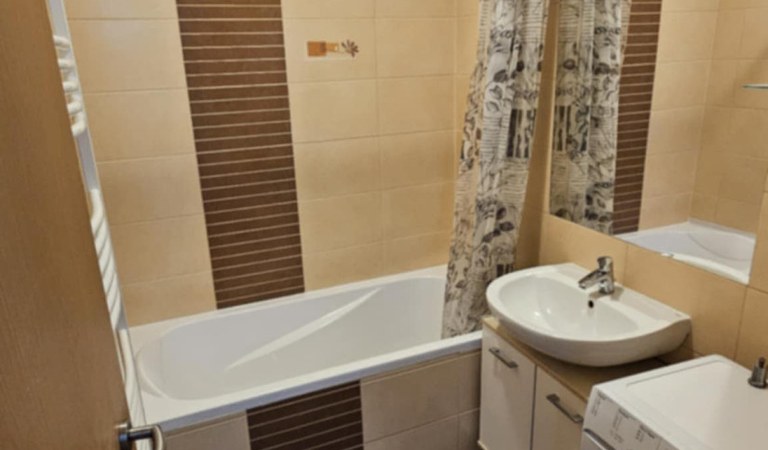 One bedroom flat for renit with balcony in Lotz Károly street! – 3. property photo