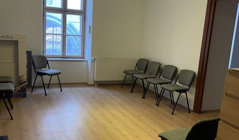 Pécs történelmi belvárosában tégla lakás áron alul eladó – 1. ingatlanfotó