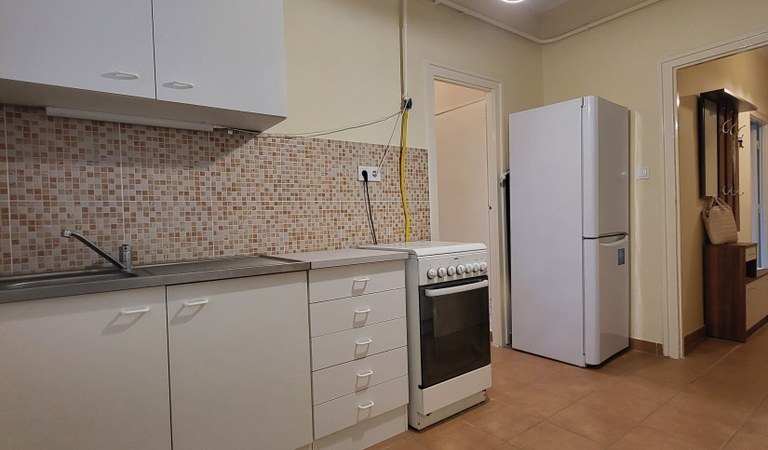 Egyetemvárosban 1.emeleti téglalakás – 3. ingatlanfotó