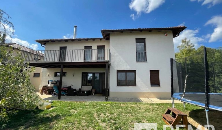 Luxury family house for rent in one of the most beautiful spots of Pécs, with a panoramic view! – 3. property photo