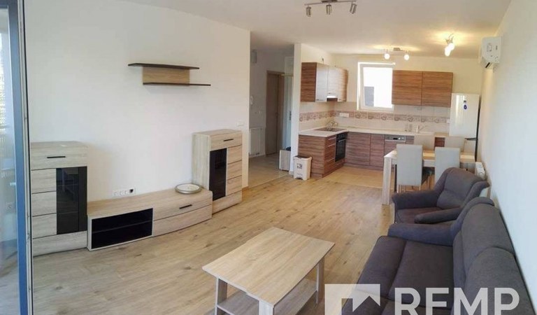 Flat for rent in Megyeri square – 2. ingatlanfotó
