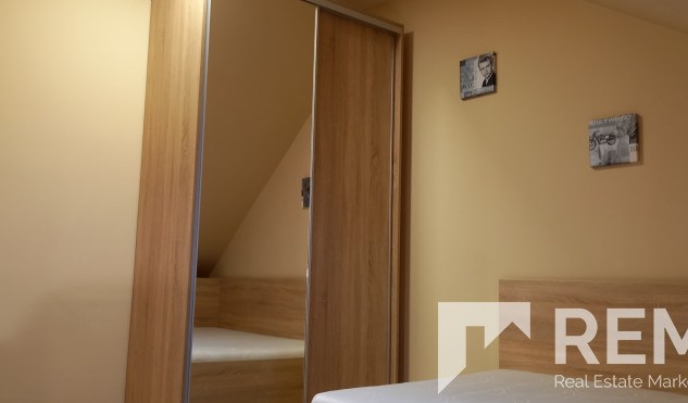 Történelmi belvárosban első emeleti új építésű 2 háló szobás lakás kiadó! – 3. ingatlanfotó