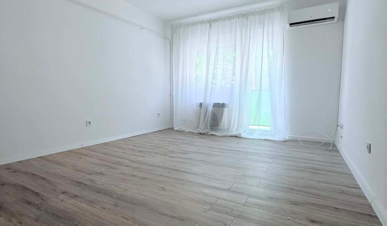 Belvárosi tégla lakás – ingatlanfotó