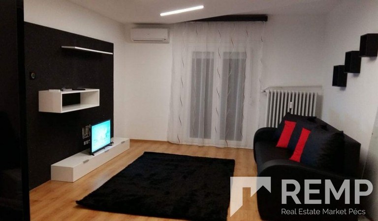 Kiadó 2 szobás luxuslakás – 1. property photo
