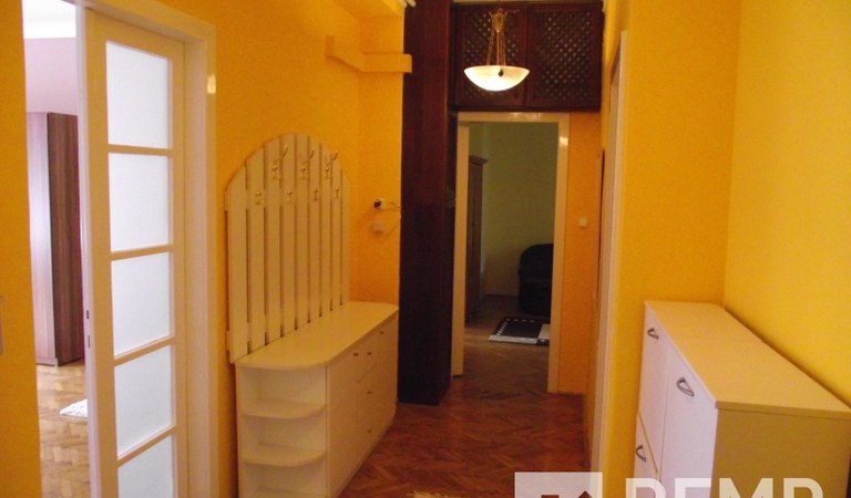 Kiadó lakás a Rákóczi úton – 2. property photo