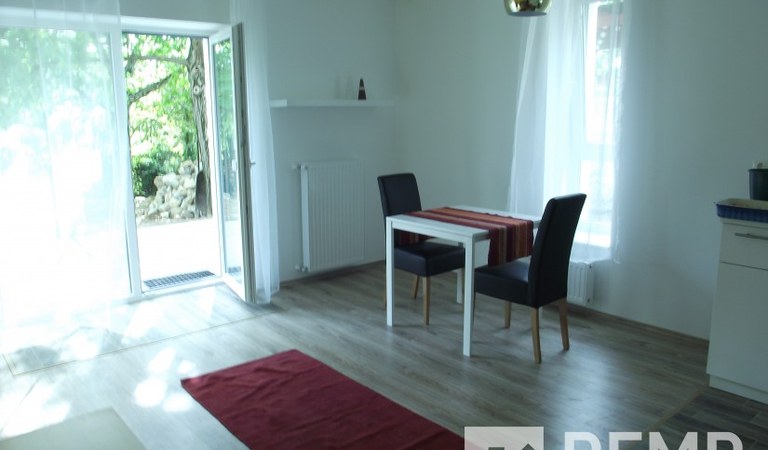 Kiadó 1 hálós lakás az Egyetem mellett – 1. ingatlanfotó