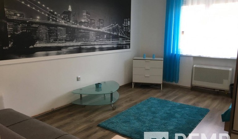 Flat for rent in Alkotmány street – 1. property photo