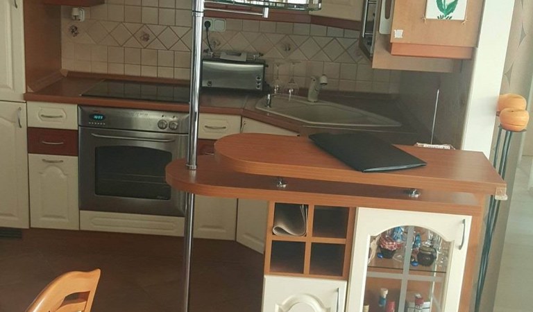 Kiadó örök panorámás Mecsek oldali medencés, kertkapcsolatos lakás – 3. property photo