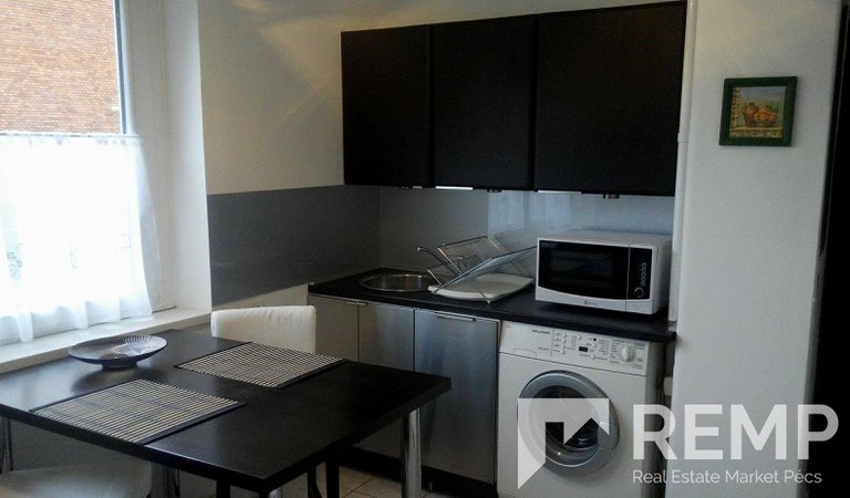Flat for rent in Garay Street! – 1. property photo
