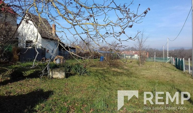 Eladó panorámás telek – 1. ingatlanfotó