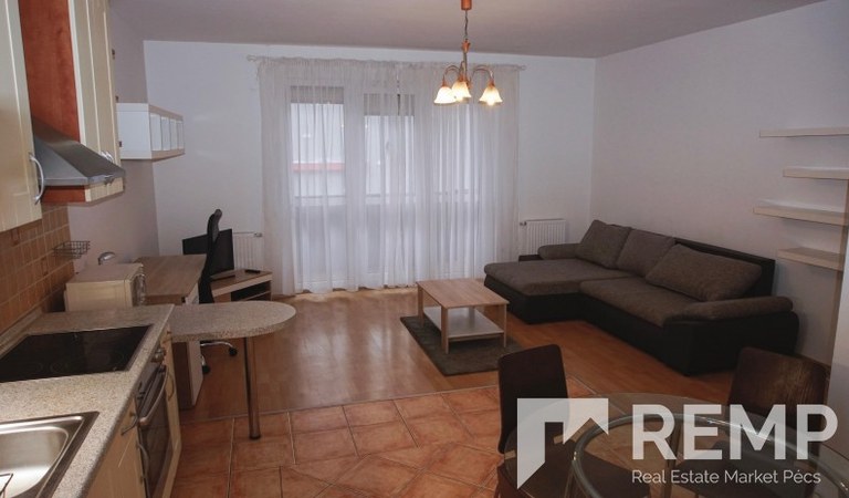 Kiadó 1 hálós lakás a POTE mellett – 1. ingatlanfotó