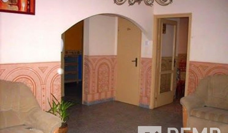 Eladó Belváros közeli 4 szobás lakás – 1. ingatlanfotó