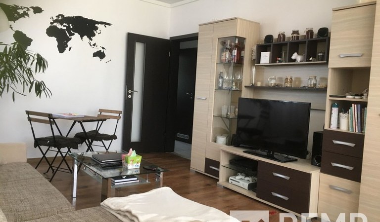 Belváros szívében fiatalosan felújított lakás eladó! – 1. ingatlanfotó