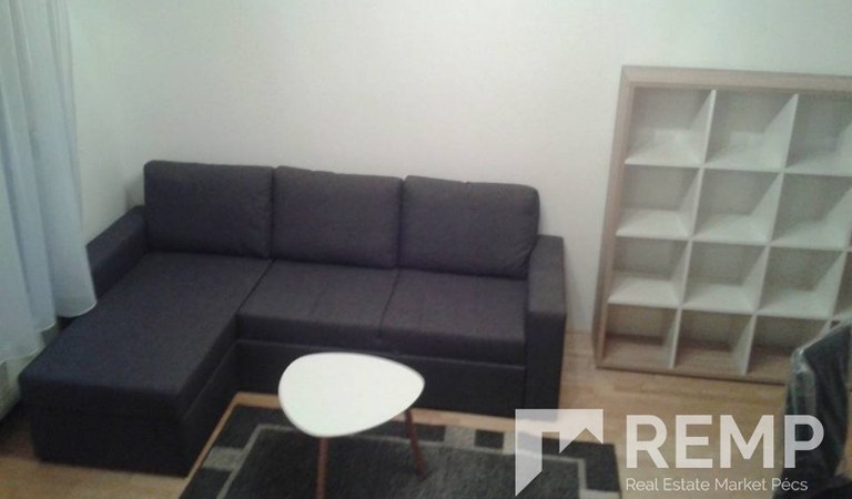 Kiadó egy felújított lakás a kórház tér közelében! – 3. ingatlanfotó