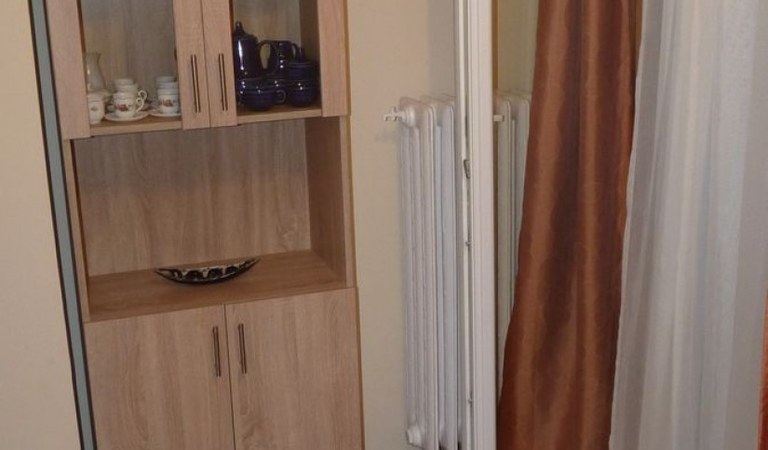 Kiadó 1 hálós lakás a POTE közelében – 2. ingatlanfotó