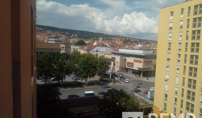 Kiadó 3 szobás felújított lakás a belvárosban! – 2. ingatlanfotó