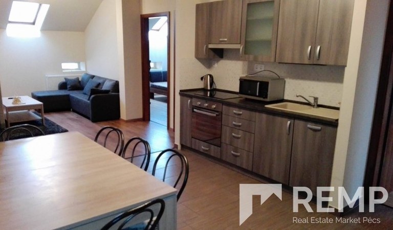kiadó 3,5 szobás belvárosi luxuslakás – 3. property photo