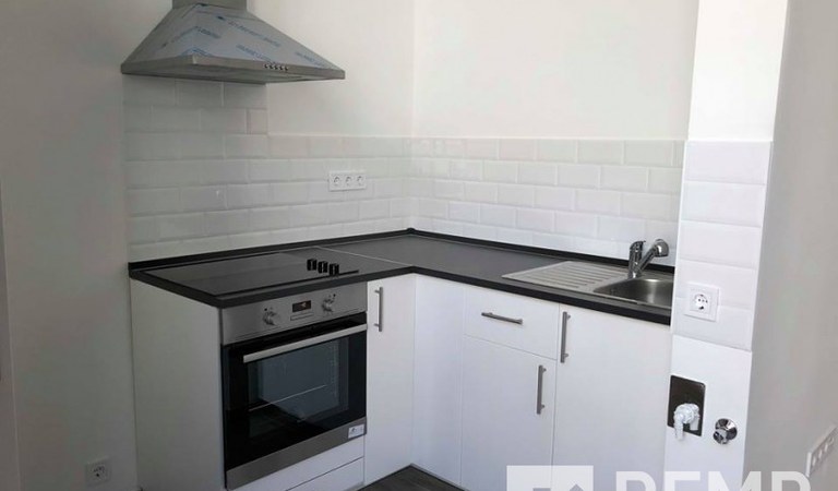 Eladó kis lakás a Nefelejcs utcában – 1. property photo