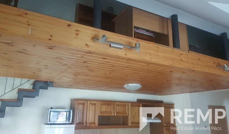 Flat for rent in Kóczián Sándor street with 2 bedrooms and 1 gallery! – 3. property photo