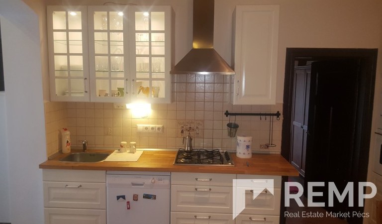 Beautiful 2 bedroom flat for rent in Király Street! – 1. property photo